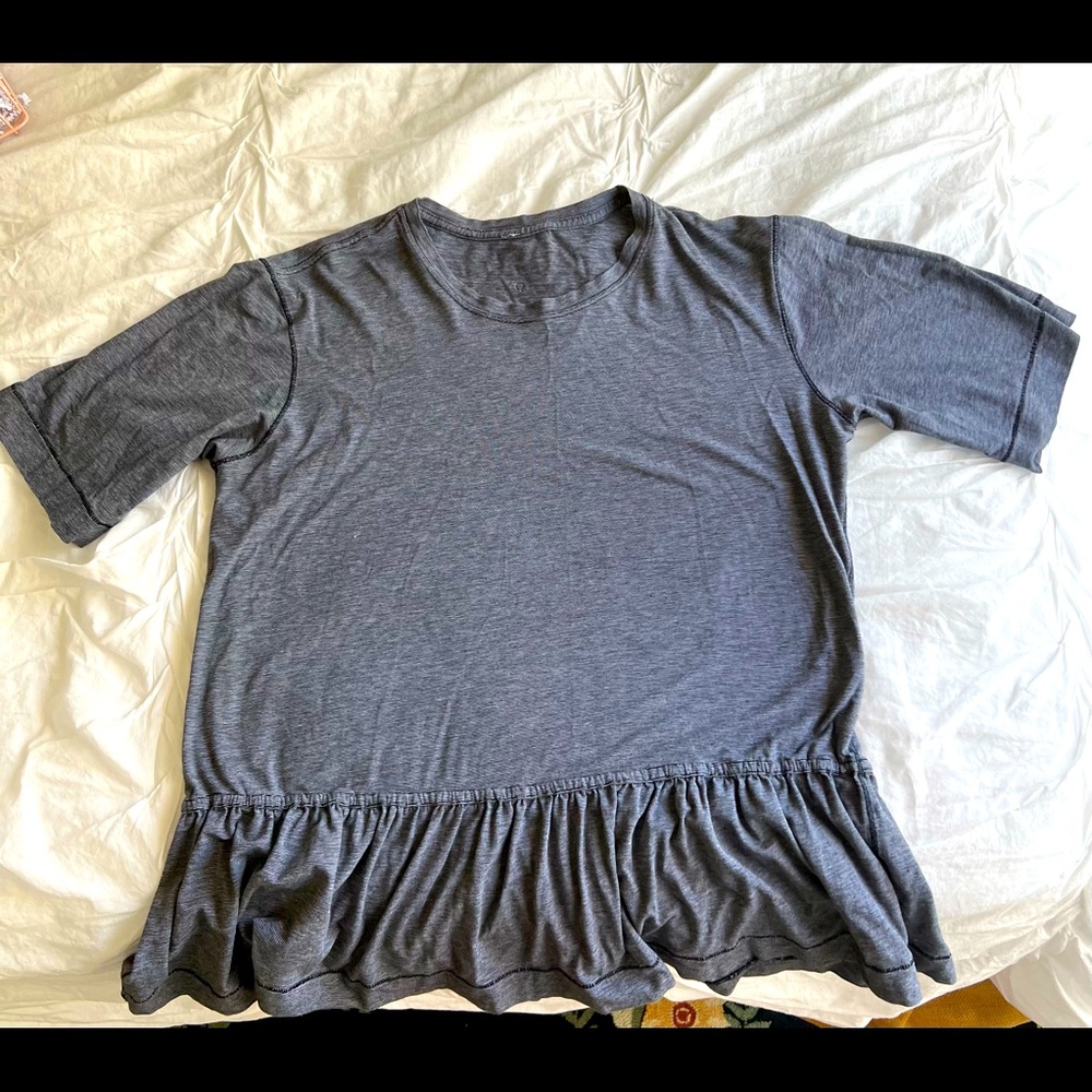 2 Lululemon tops!